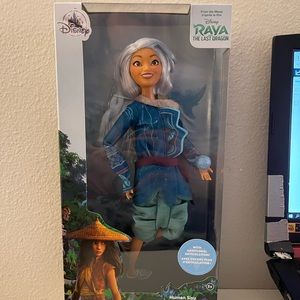 Disney Raya and the Last Dragon Classic Human Sisu Exclusive 11-Inch Doll